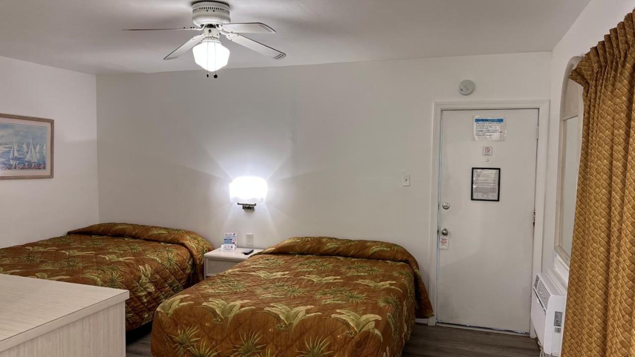 Riviera Resort & Suites Wildwood Exterior photo