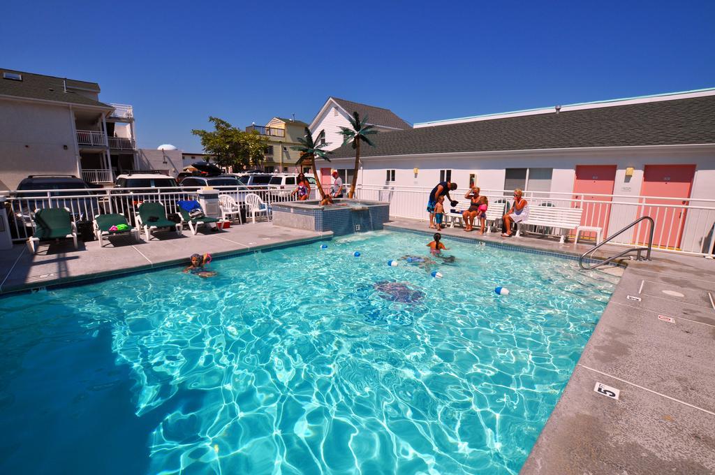 Riviera Resort & Suites Wildwood Exterior photo